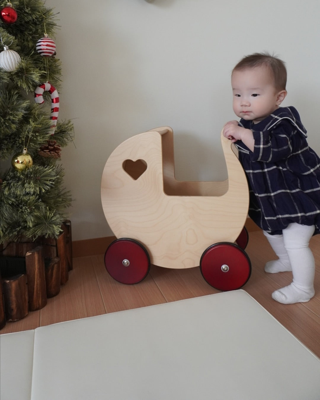 Luxury doll stroller natural